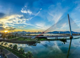 Du lịch Hè Đà Nẵng vui quên lối về