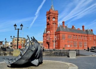 Đắm mình trước vẻ đẹp cổ kính của thành phố Cardiff nước Anh Đắm mình trước vẻ đẹp cổ kính của thành phố Cardiff nước Anh